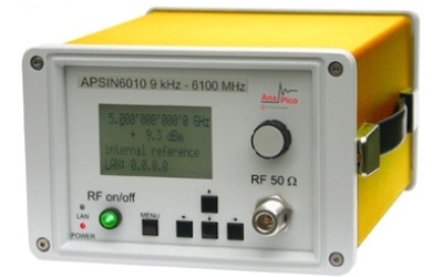 Máy phát tín hiệu dùng pin đến 6.1 GHz